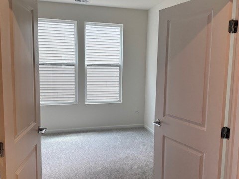 3252 Oak Creek Lane, Aurora, IL 60503