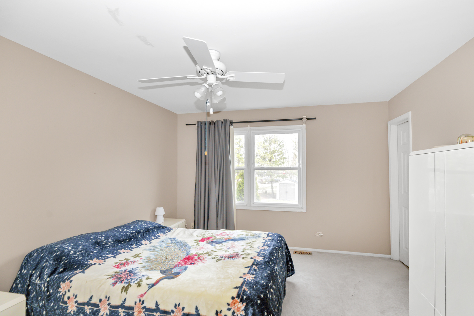 2013 Briar Hill Drive, Schaumburg, IL 60194