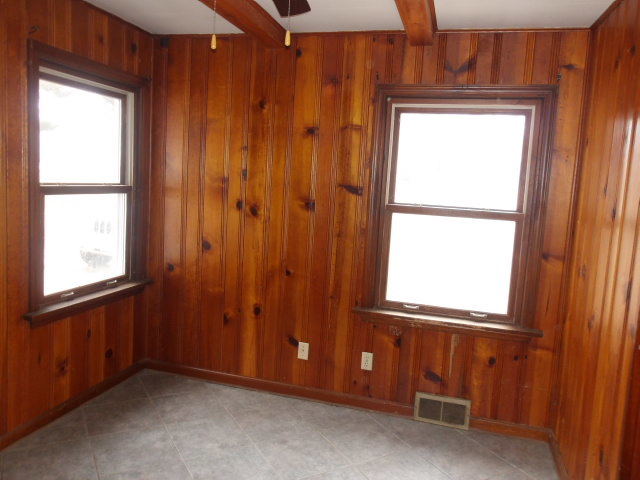 13 Southern Drive, Decatur, IL 62521