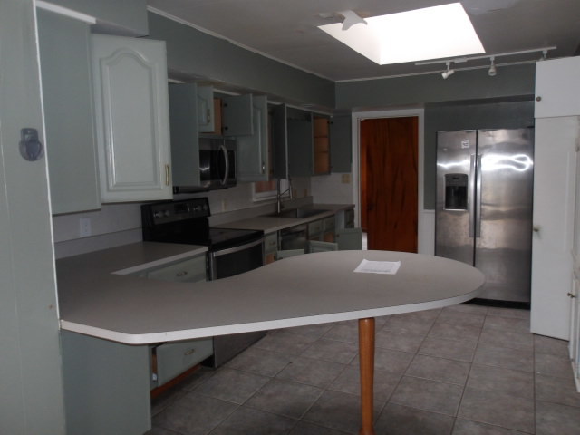 13 Southern Drive, Decatur, IL 62521