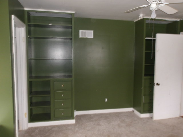 13 Southern Drive, Decatur, IL 62521