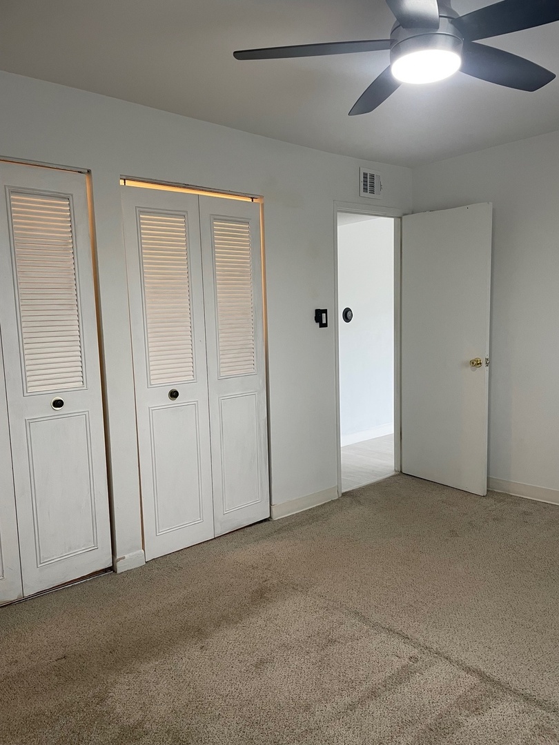 4921 W 109th Street #304, Oak Lawn, IL 60453