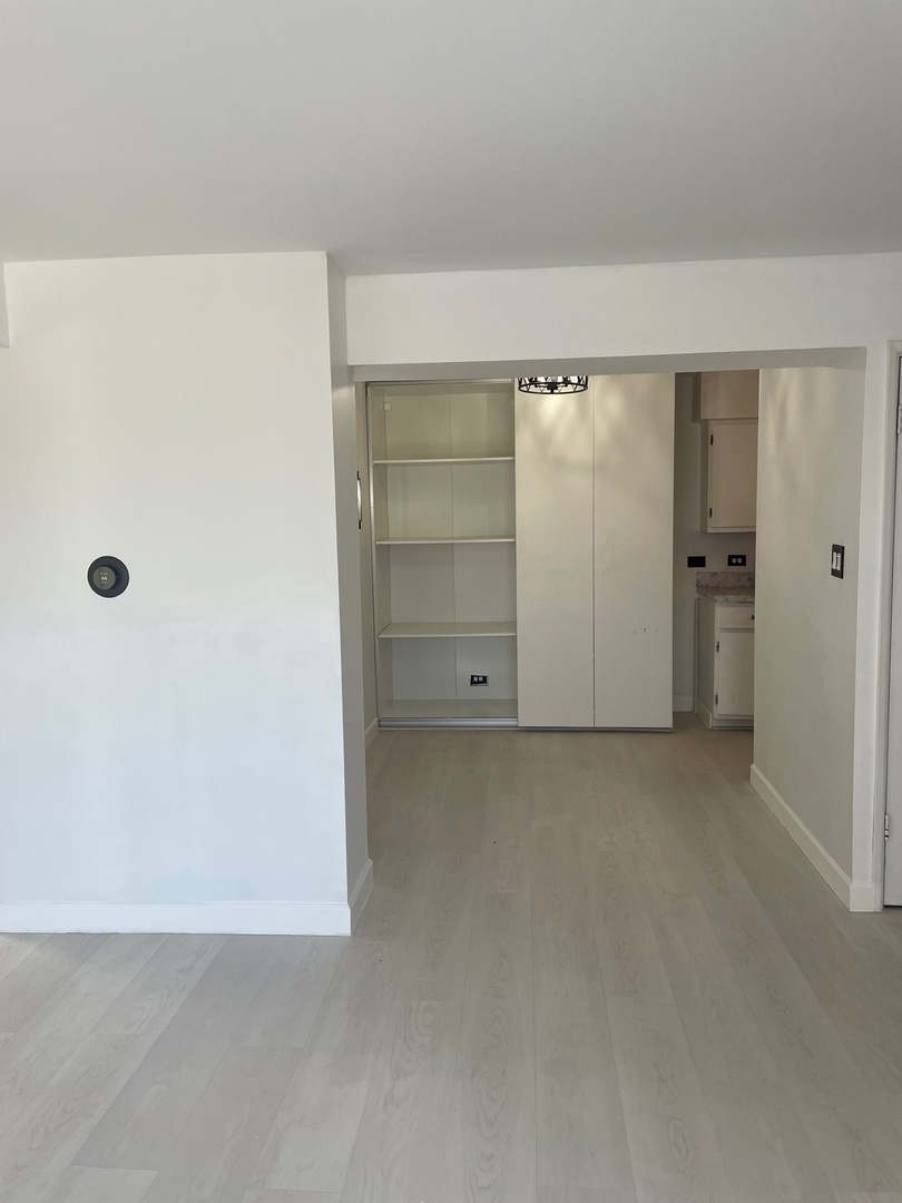 4921 W 109th Street #304, Oak Lawn, IL 60453