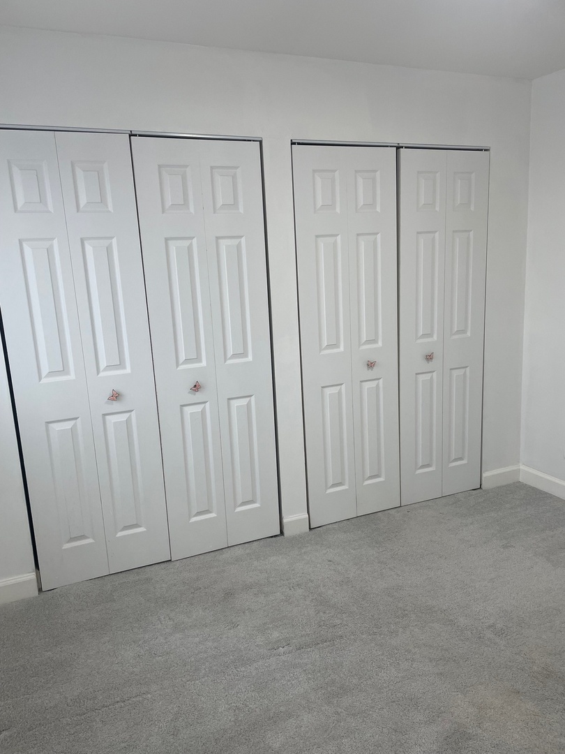 4921 W 109th Street #304, Oak Lawn, IL 60453