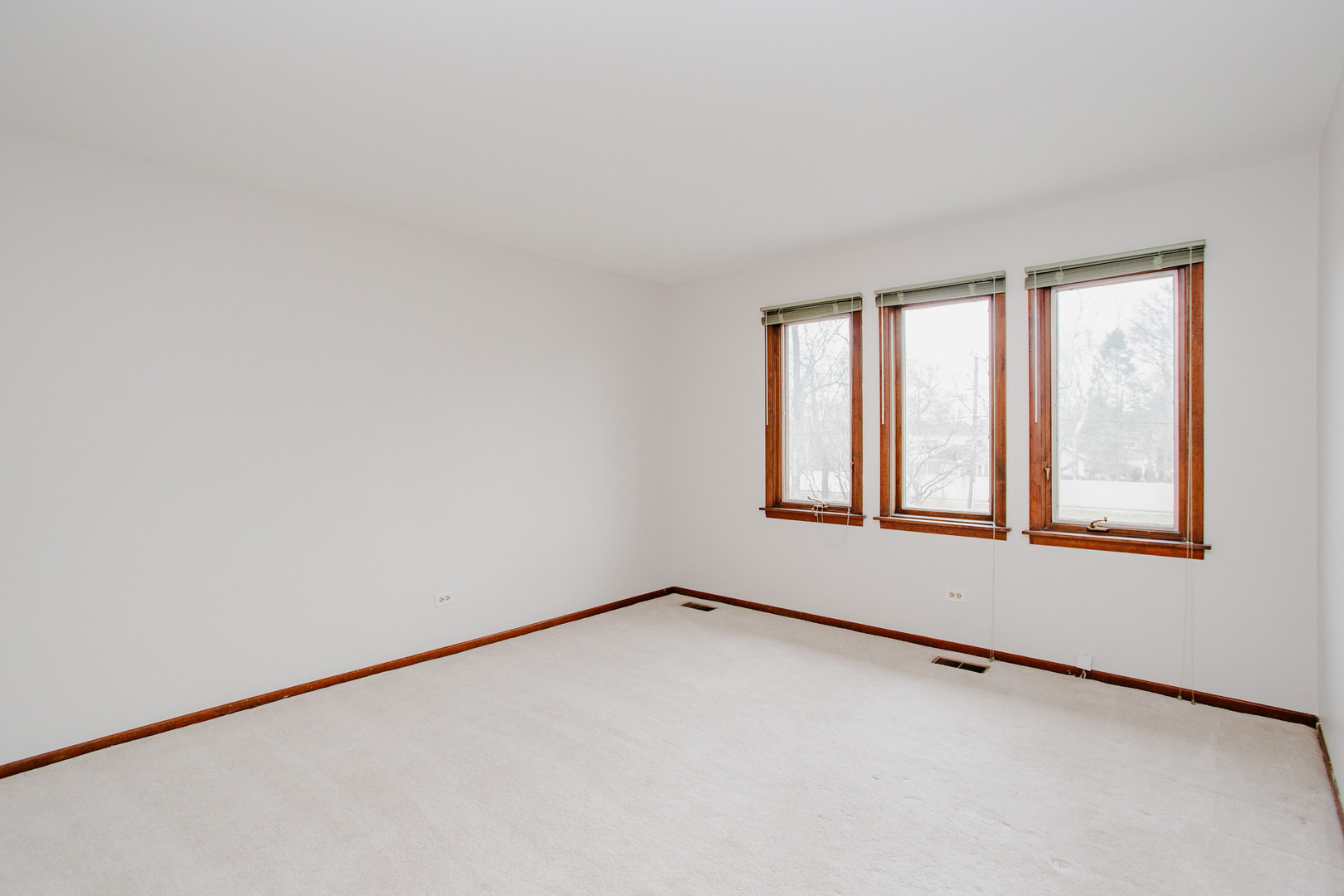 1900 LANDWEHR Road, Northbrook, IL 60062