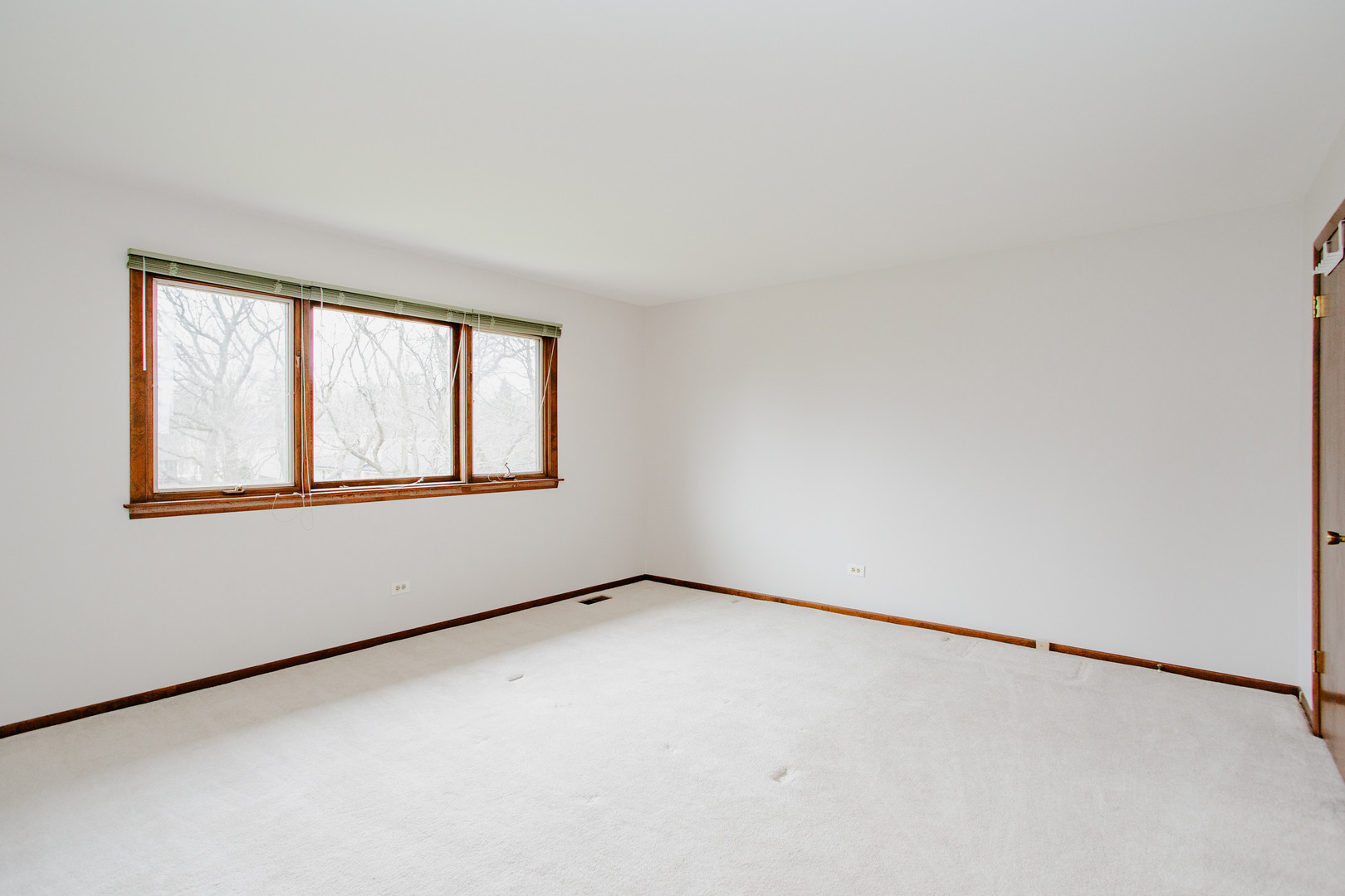 1900 LANDWEHR Road, Northbrook, IL 60062