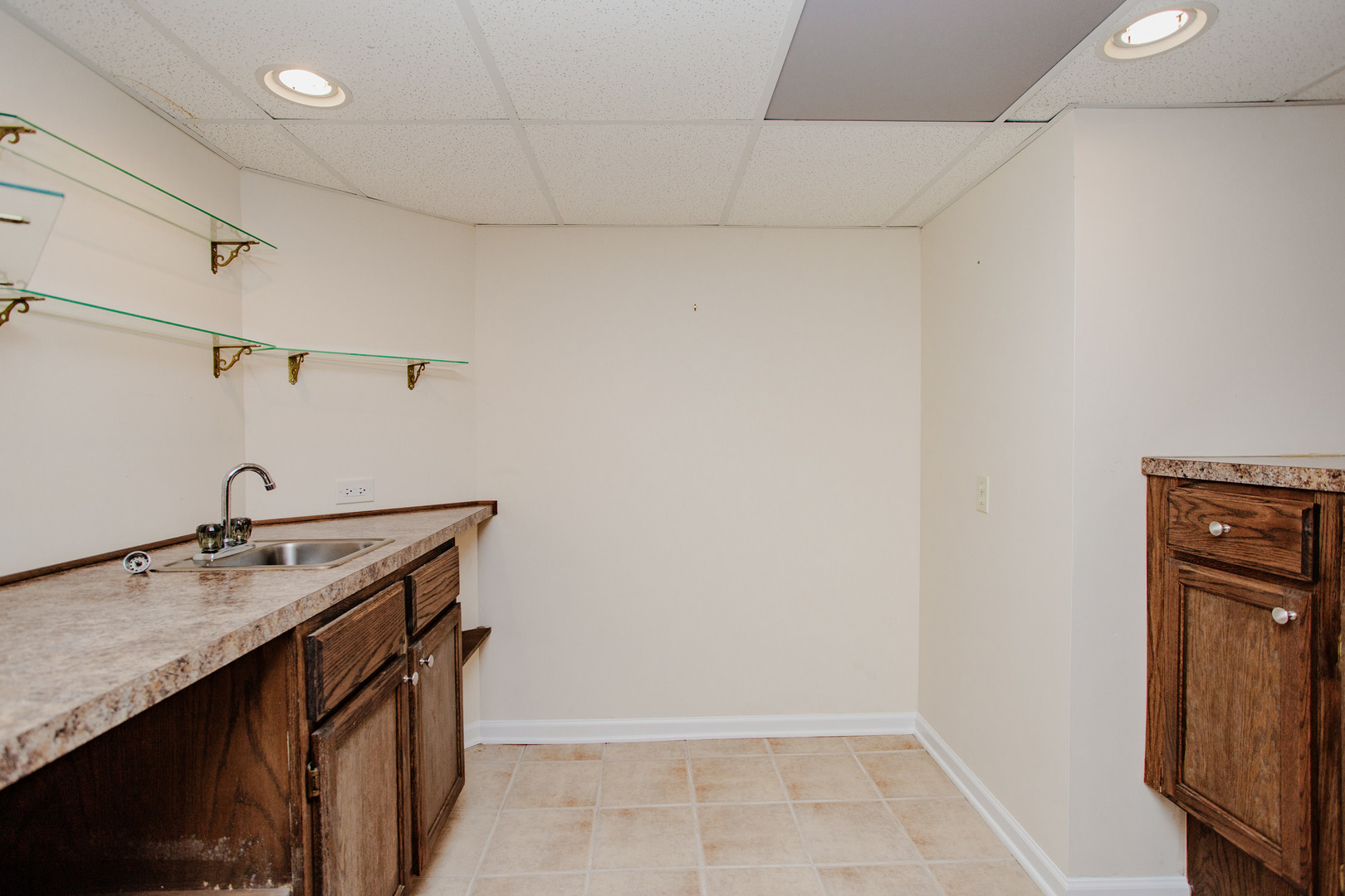 1900 LANDWEHR Road, Northbrook, IL 60062