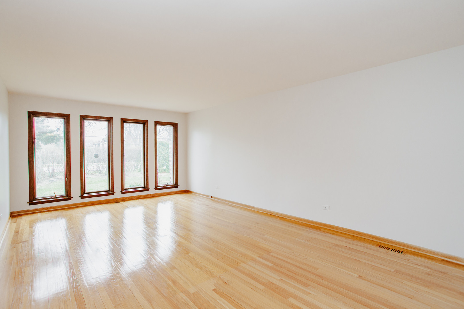 1900 LANDWEHR Road, Northbrook, IL 60062