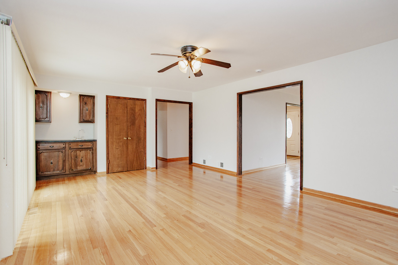 1900 LANDWEHR Road, Northbrook, IL 60062