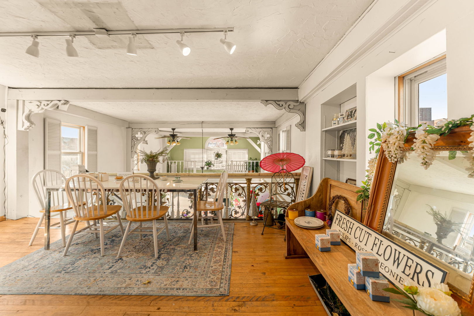 201 S Cook Street, Barrington, IL 60010