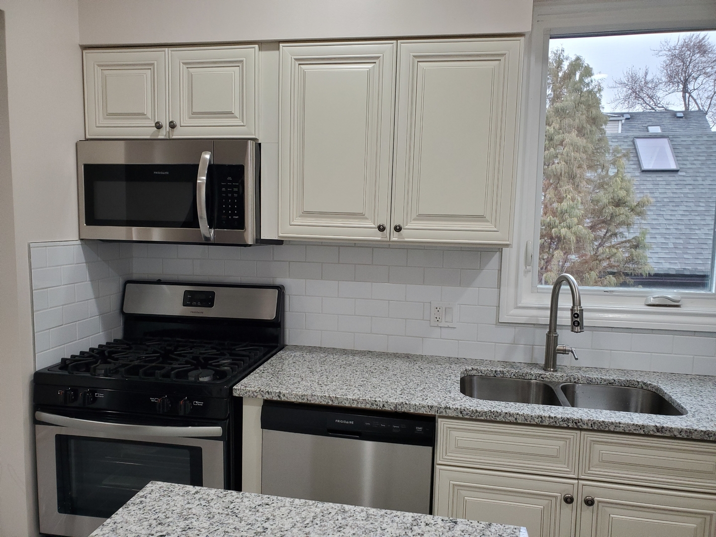 4130 N Monticello Avenue #2, Chicago, IL 60618