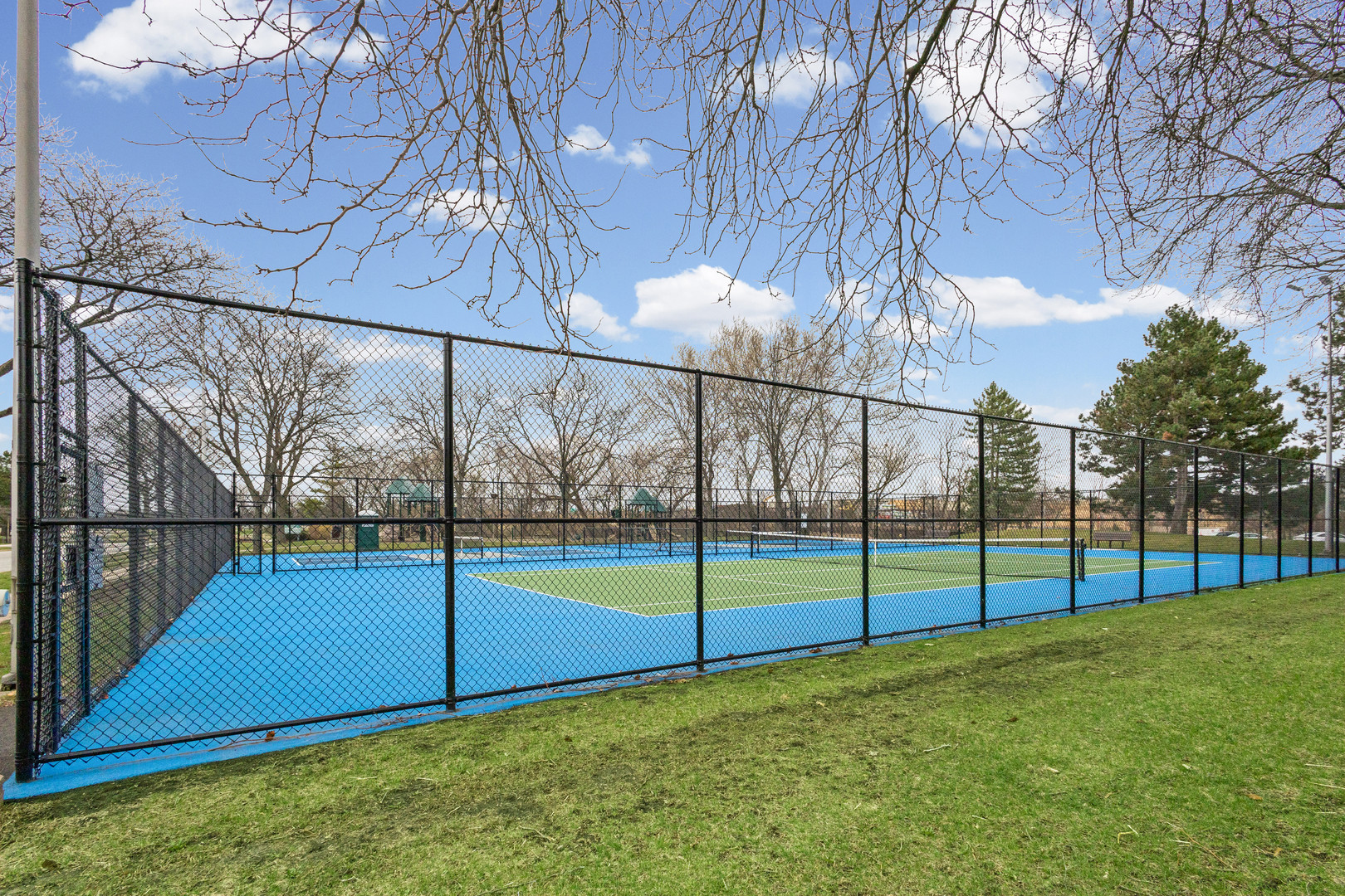 405 S Creekside Drive #605, Palatine, IL 60074