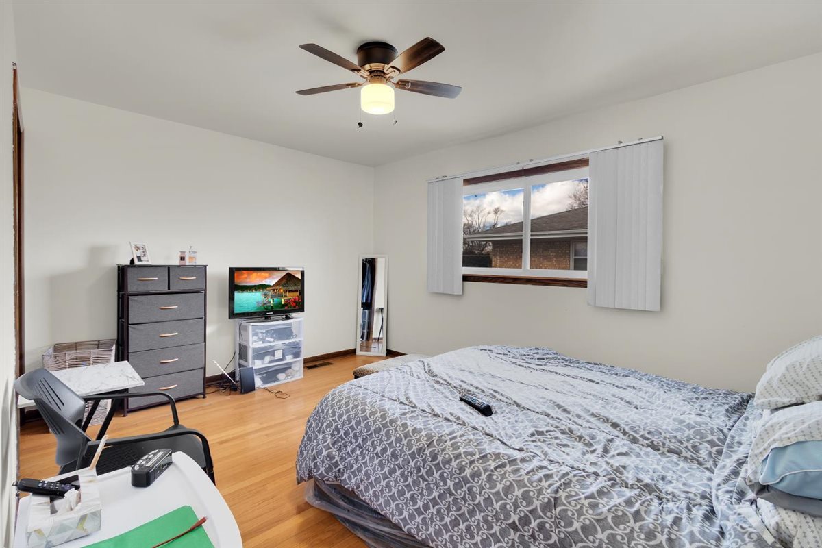 4530 Butterfield Road, Hillside, IL 60162