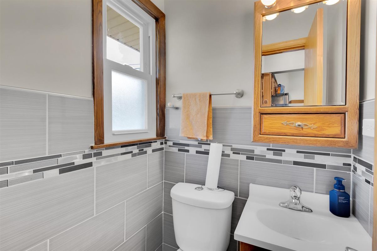 4530 Butterfield Road, Hillside, IL 60162