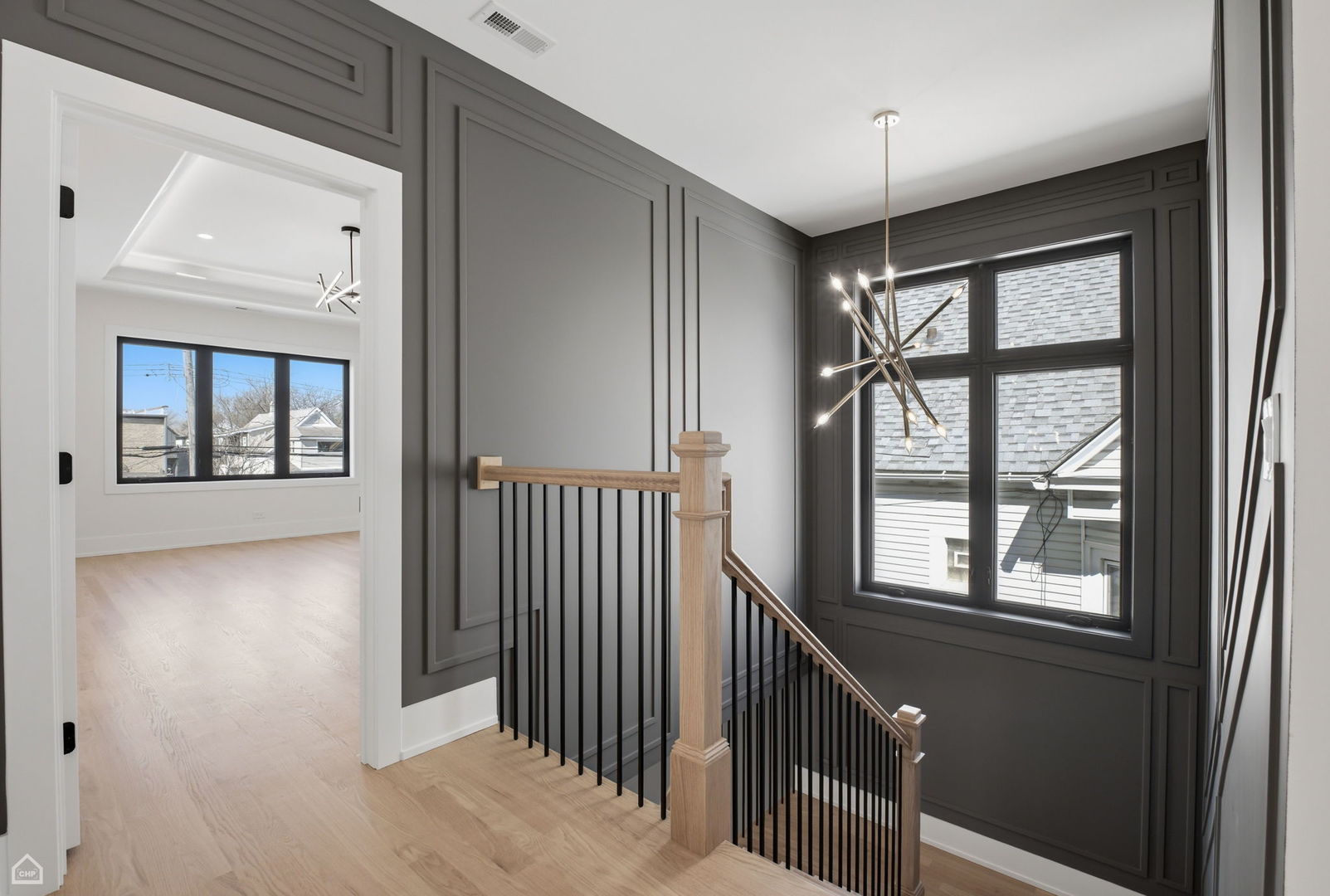 4242 N Sacramento Avenue, Chicago, IL 60618