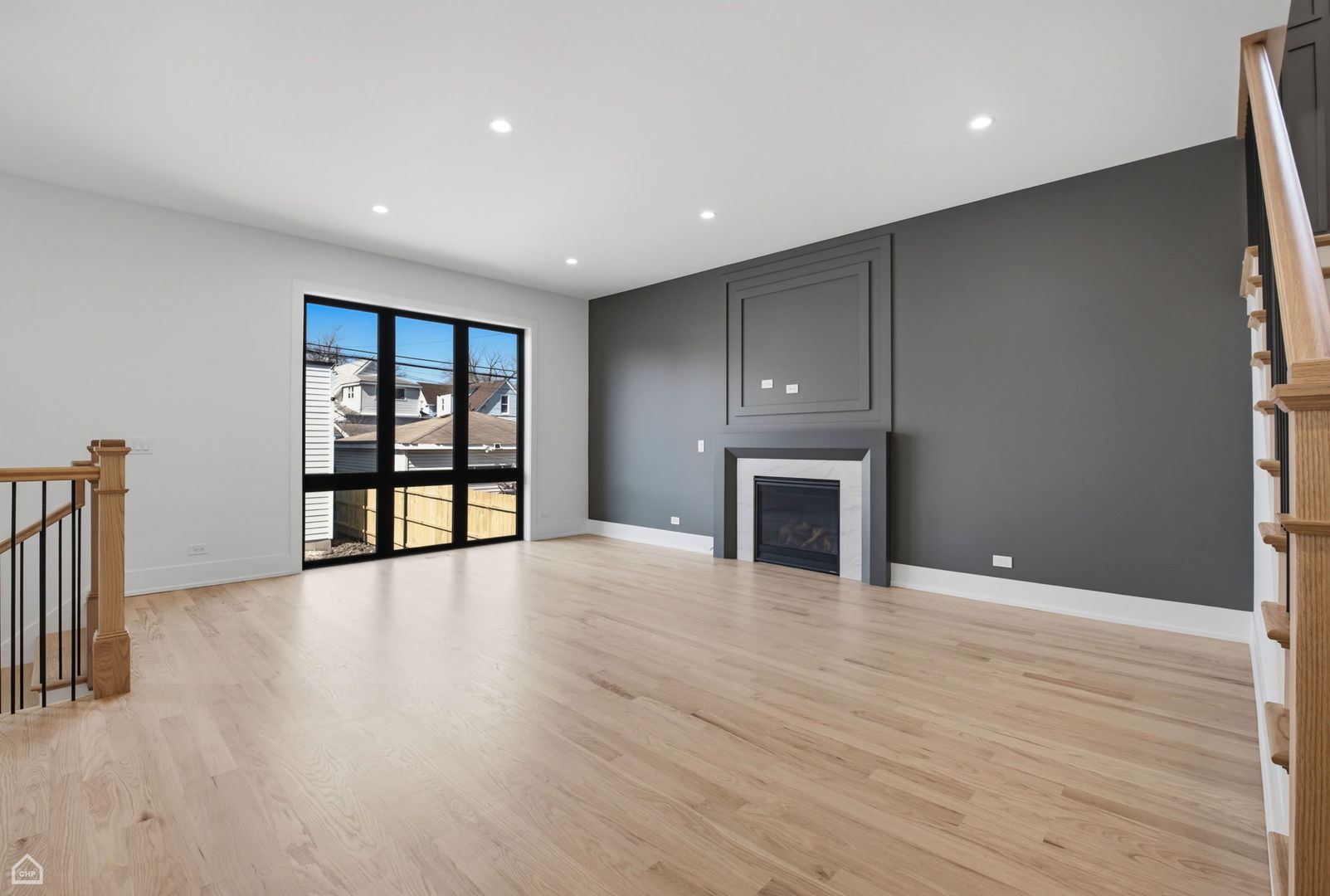 4242 N Sacramento Avenue, Chicago, IL 60618