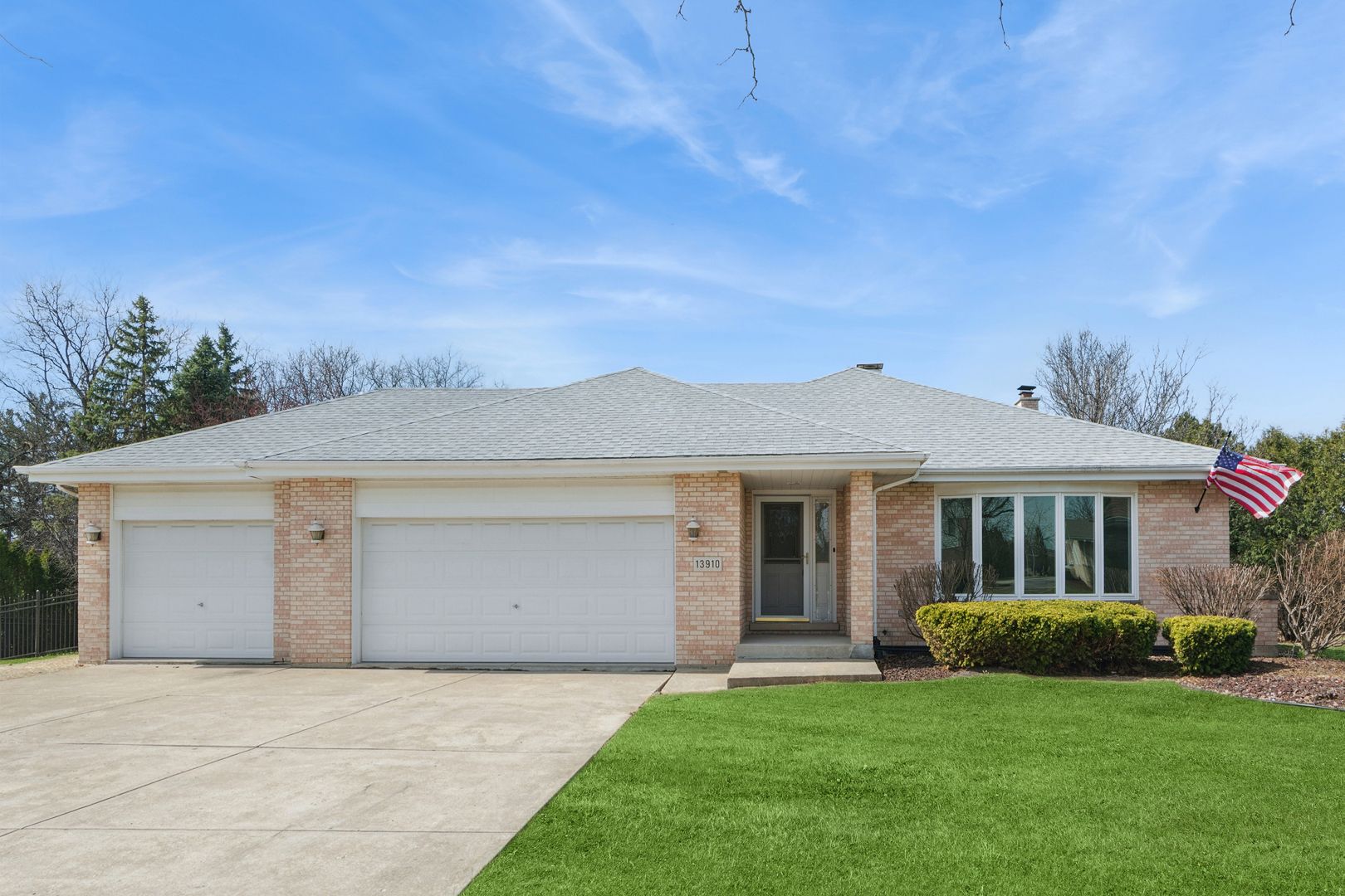 13910 Green Valley Drive, Orland Park, IL 60467
