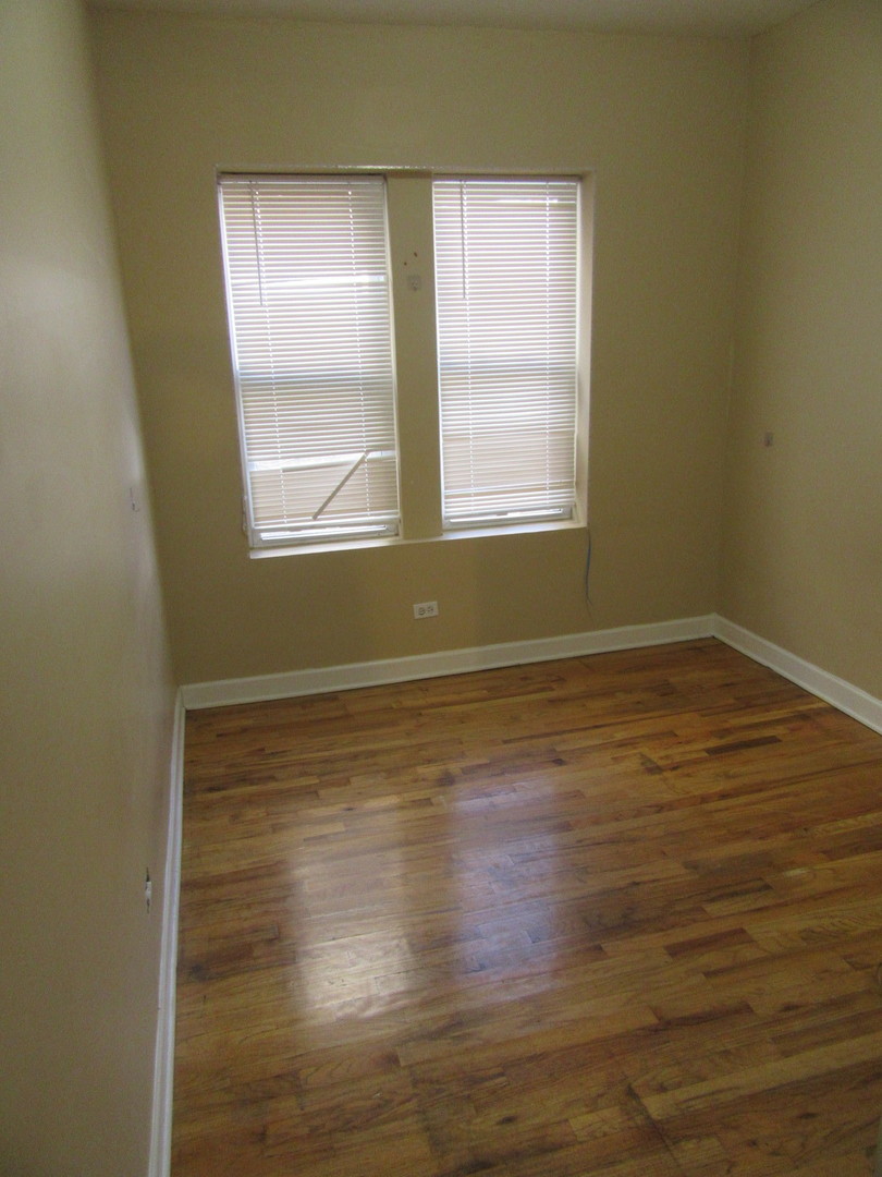 2251 W ROSEMONT Avenue #1, Chicago, IL 60659