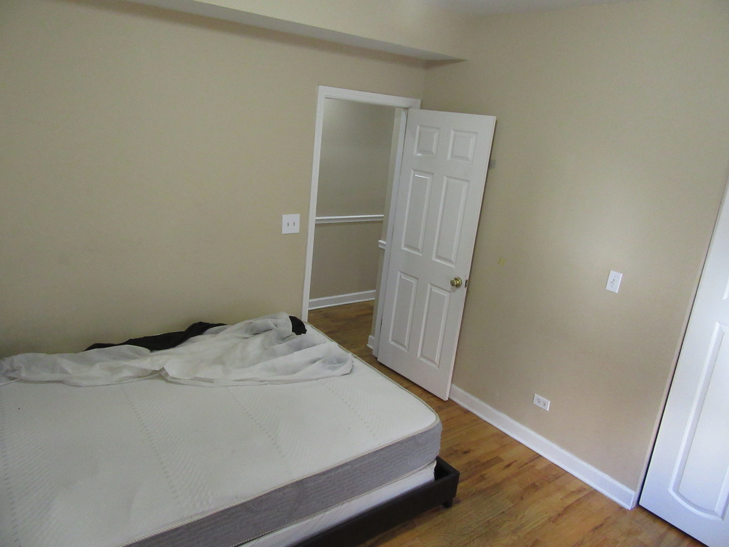 2251 W ROSEMONT Avenue #1, Chicago, IL 60659