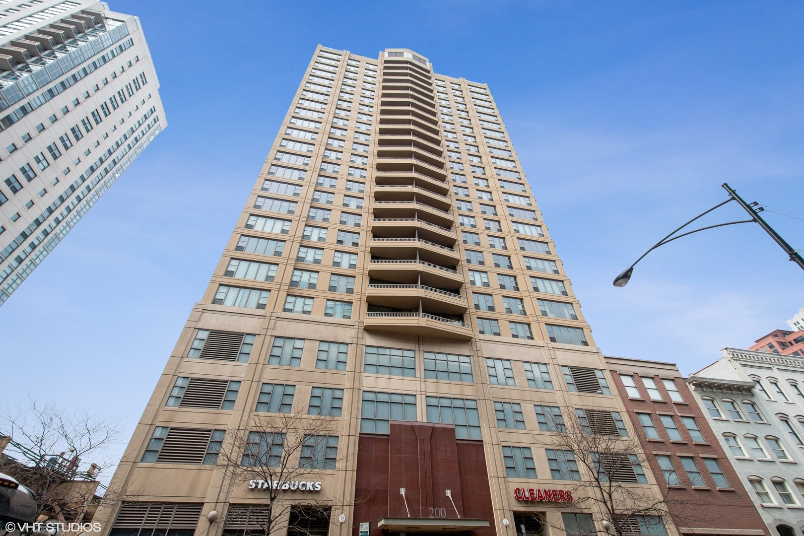 200 N Jefferson Street #2302, Chicago, IL 60661