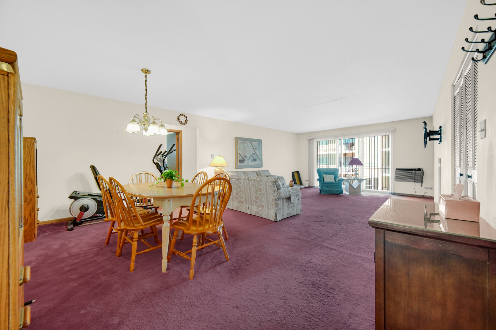 10336 S Pulaski Road #202, Oak Lawn, IL 60453