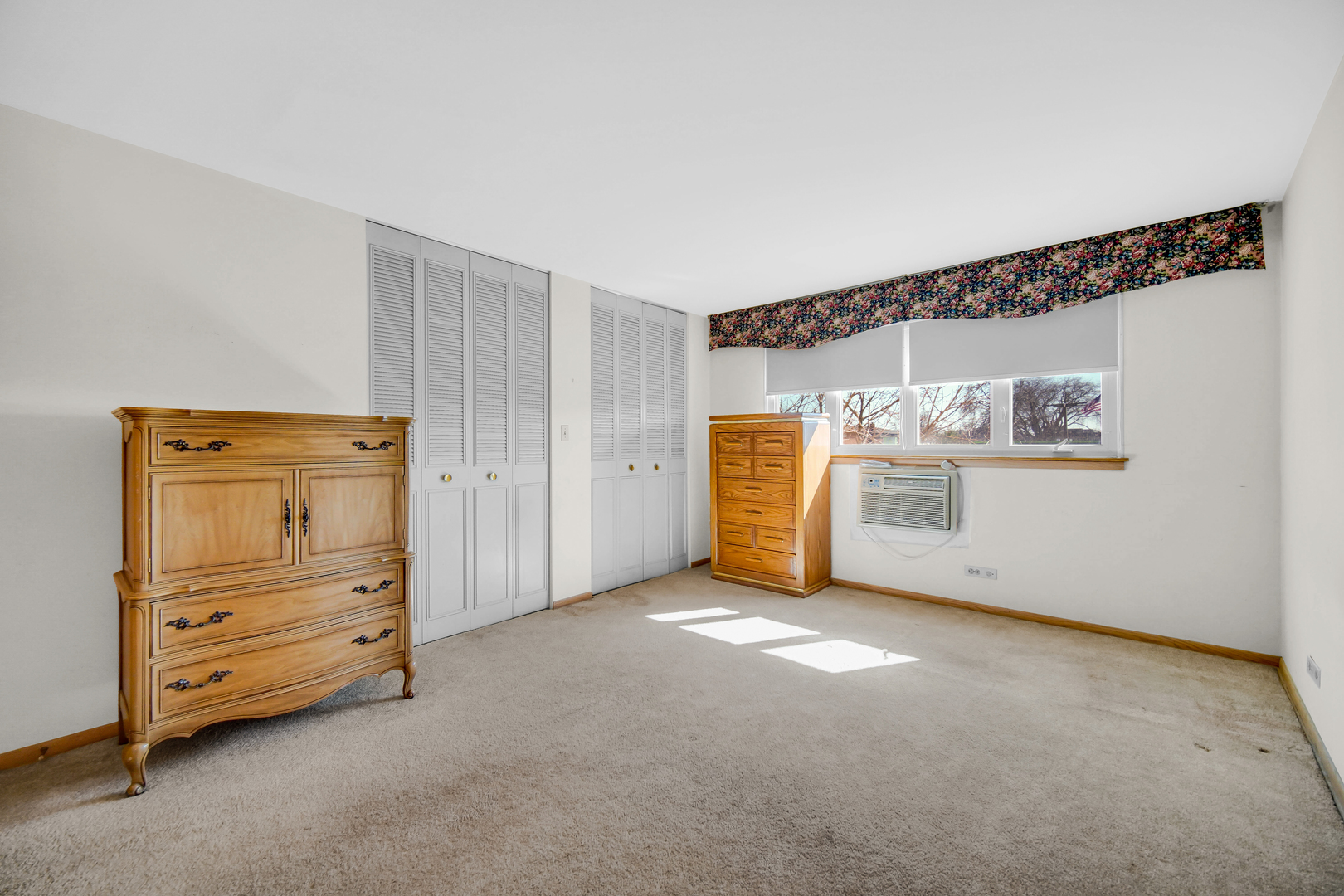 10336 S Pulaski Road #202, Oak Lawn, IL 60453