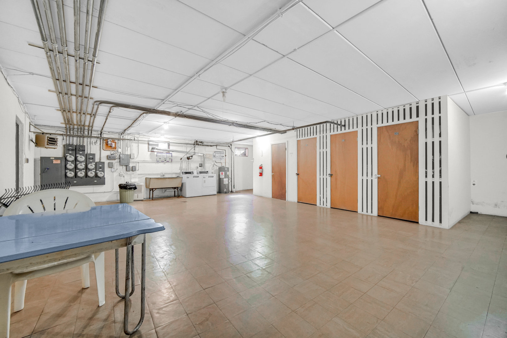 10336 S Pulaski Road #202, Oak Lawn, IL 60453