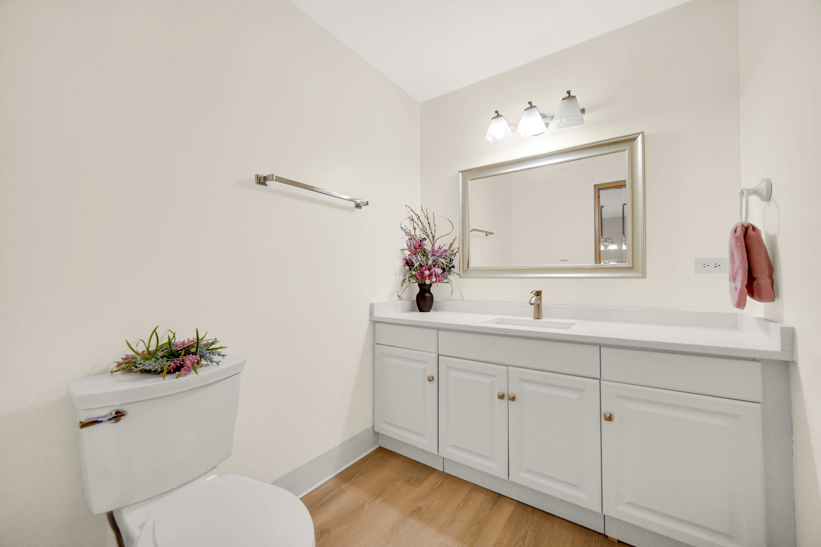 10336 S Pulaski Road #202, Oak Lawn, IL 60453