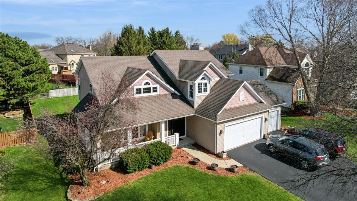 5204 Chokeberry Drive, Naperville, IL 60564