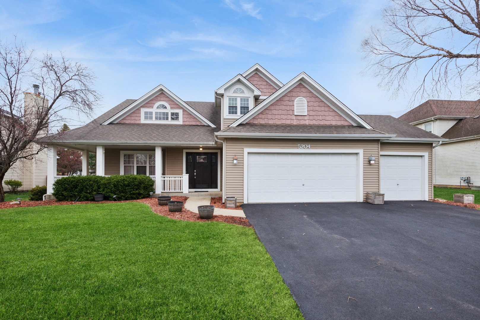 5204 Chokeberry Drive, Naperville, IL 60564