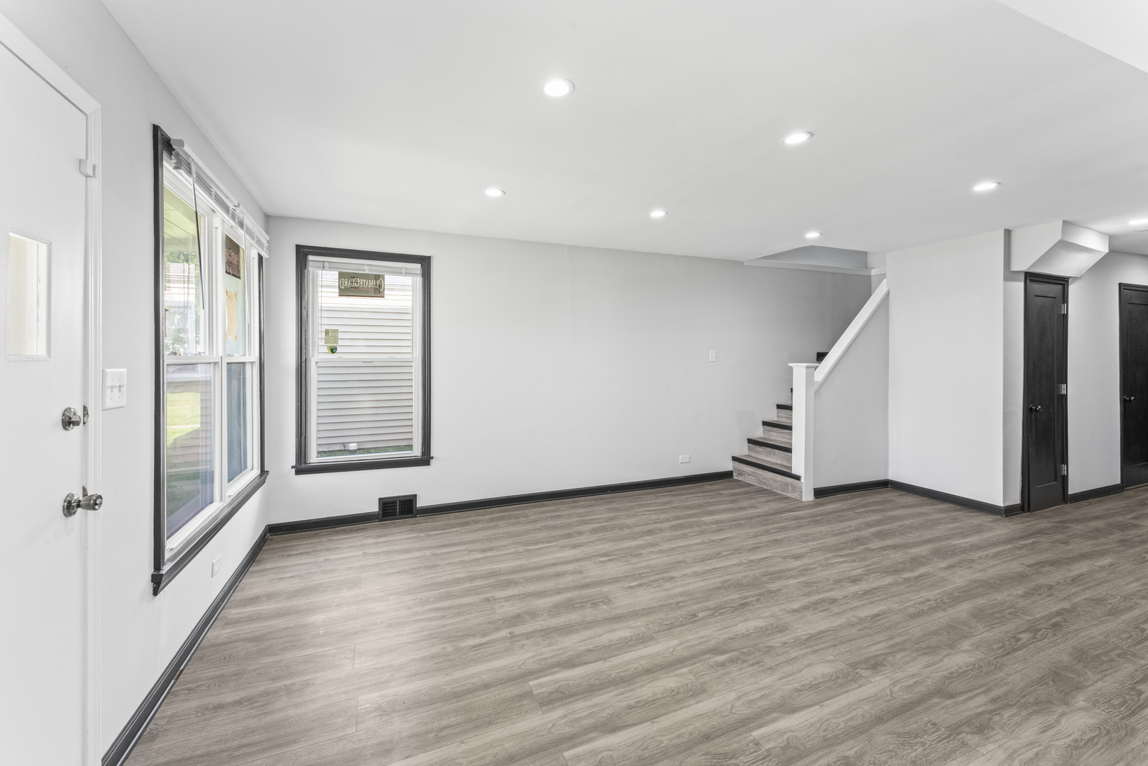 47 48th Avenue, Bellwood, IL 60104