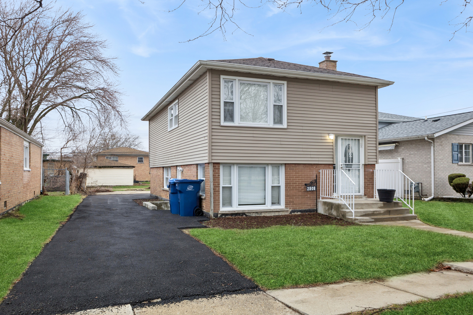 2808 W 140th Place, Blue Island, IL 60406