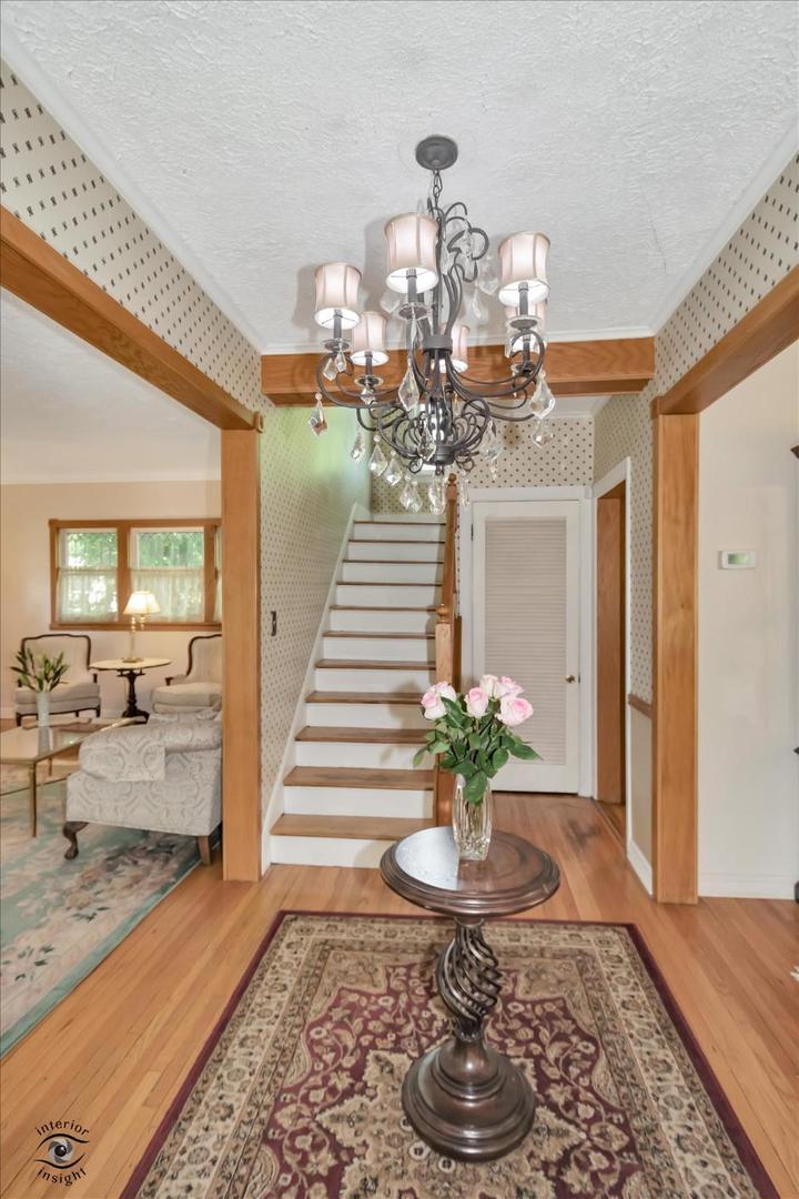 9608 S Longwood Drive, Chicago, IL 60643