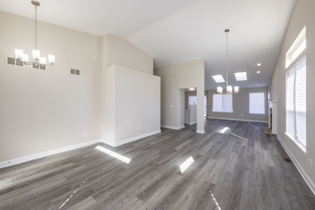 1882 Blossom Ridge Drive, Bolingbrook, IL 60490