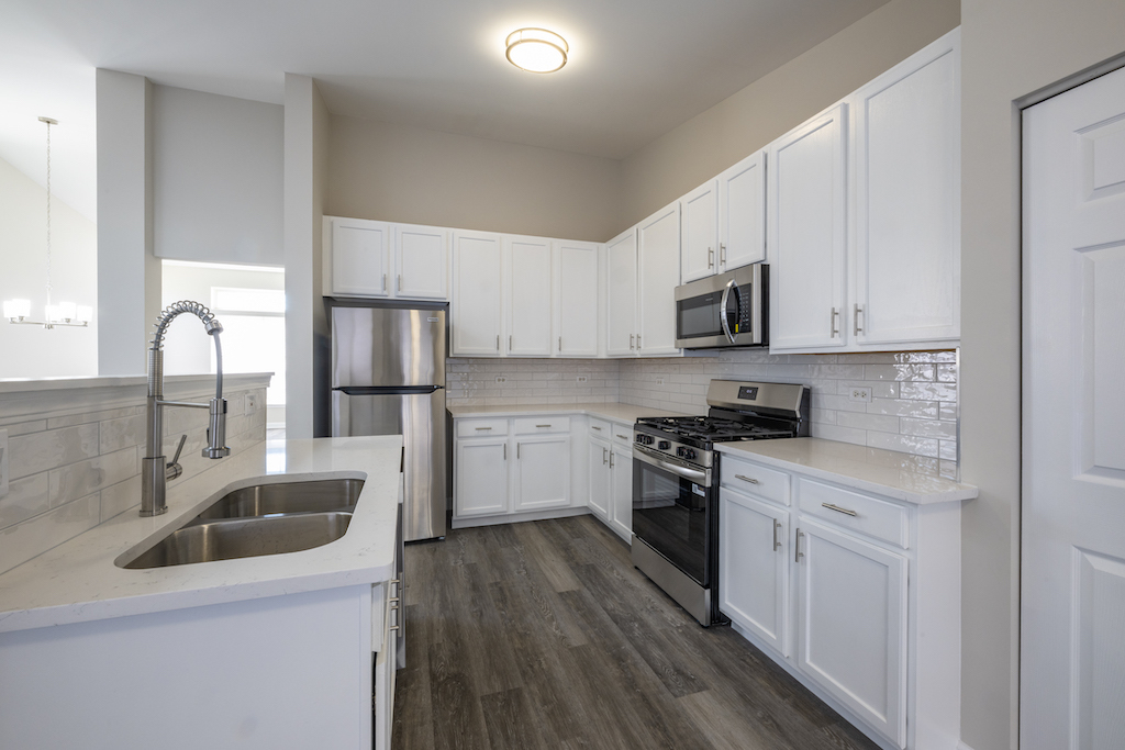 1882 Blossom Ridge Drive, Bolingbrook, IL 60490