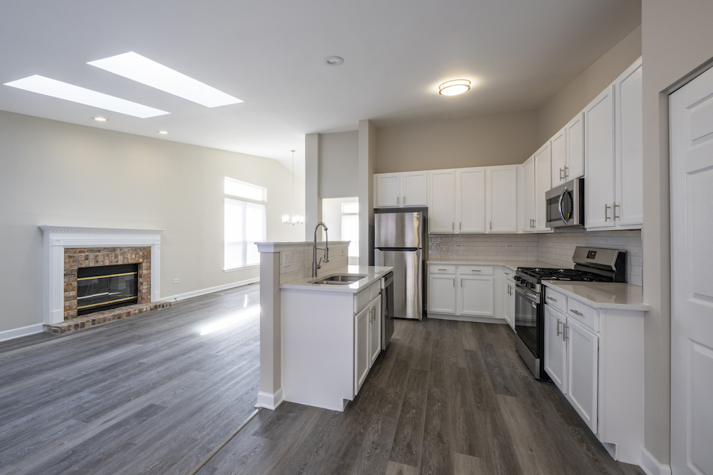 1882 Blossom Ridge Drive, Bolingbrook, IL 60490