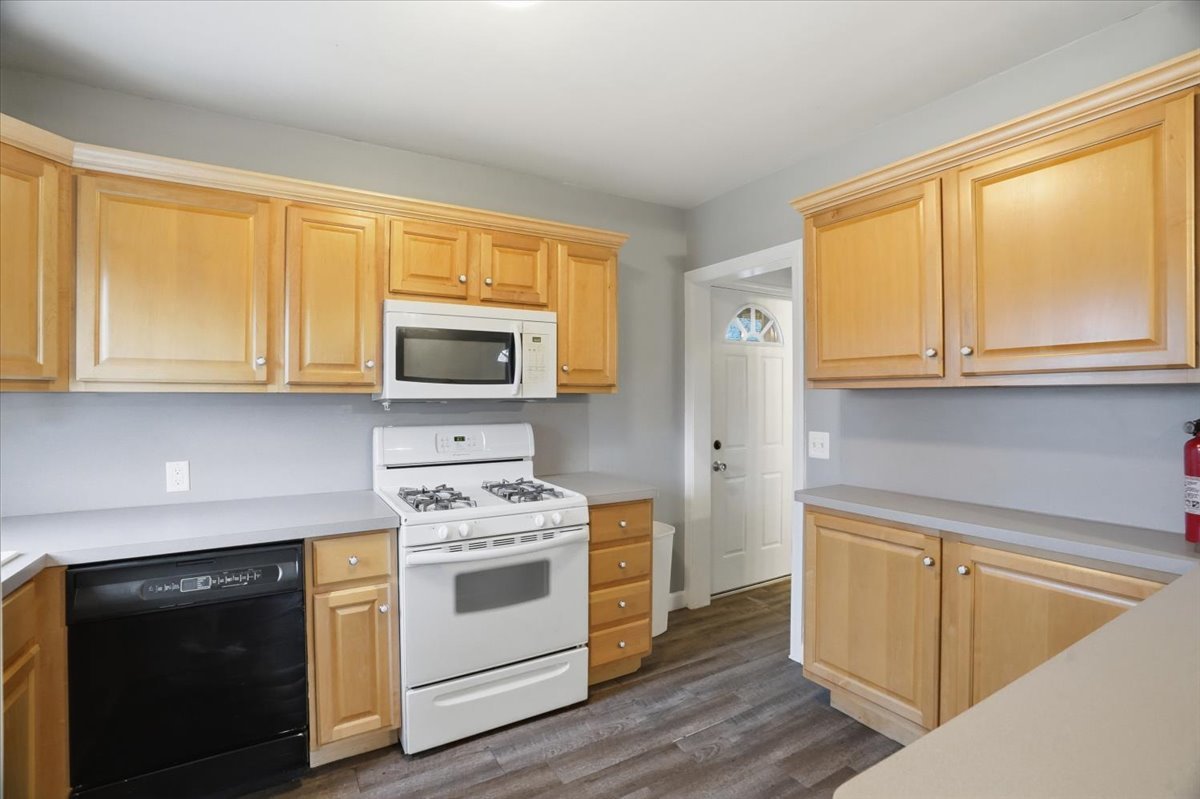 35669 benjamin Avenue, Ingleside, IL 60041