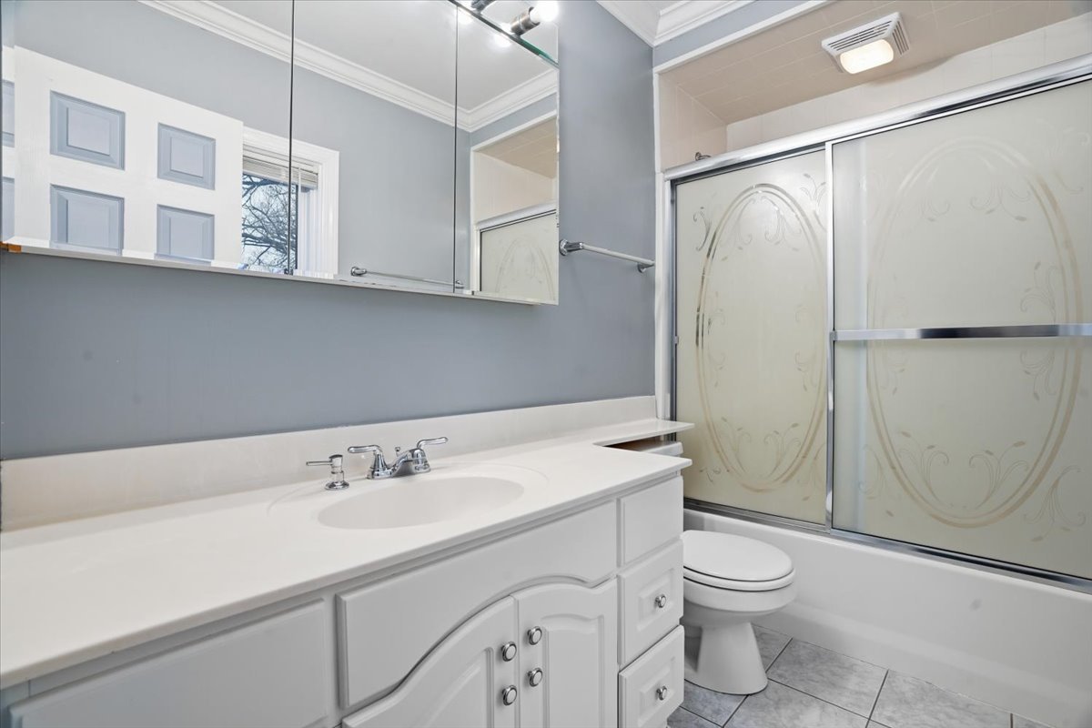 35669 benjamin Avenue, Ingleside, IL 60041