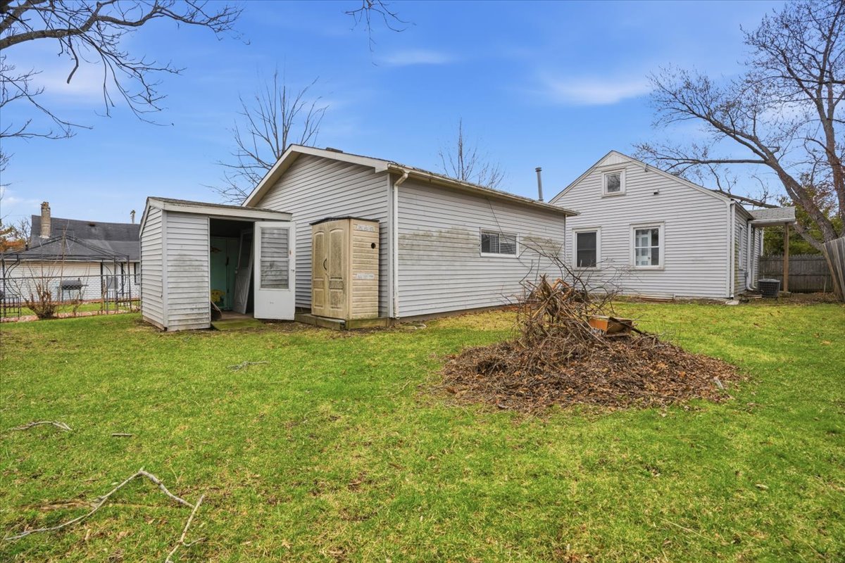 35669 benjamin Avenue, Ingleside, IL 60041