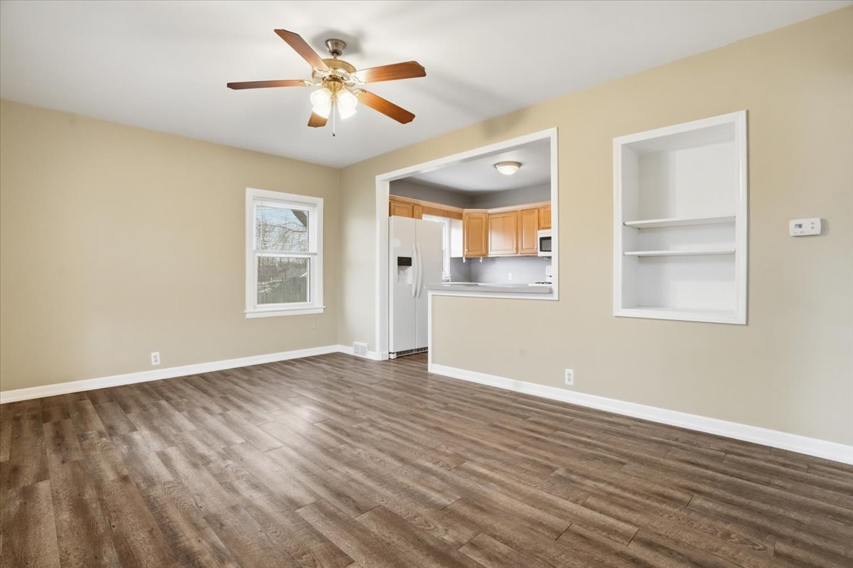 35669 benjamin Avenue, Ingleside, IL 60041