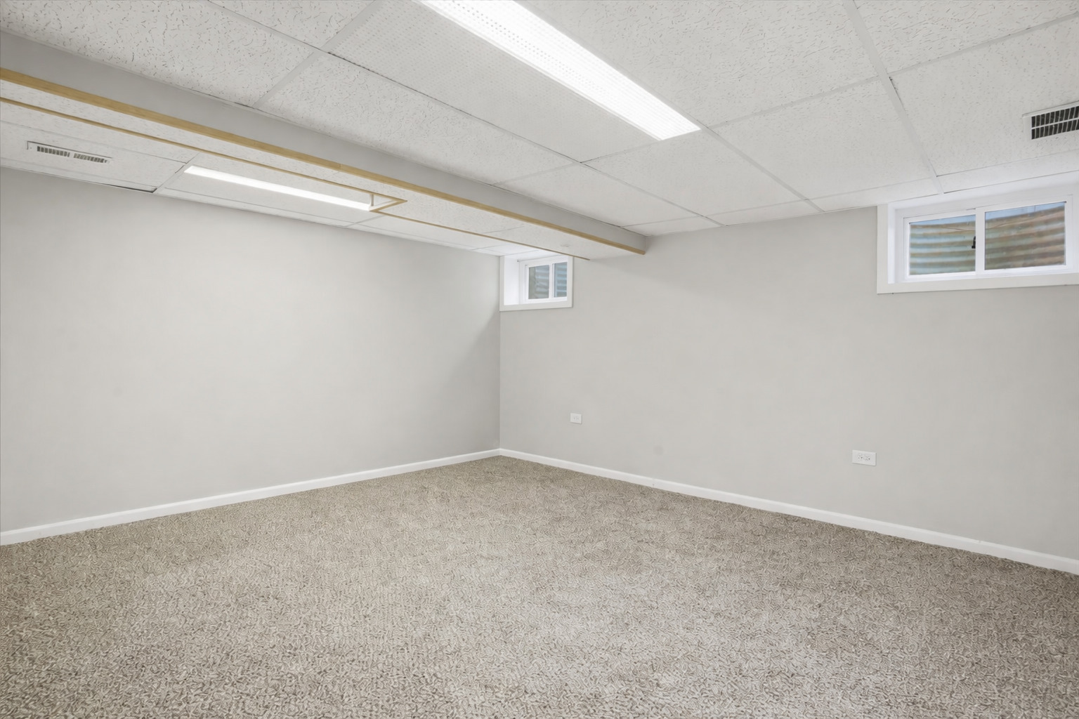 35669 benjamin Avenue, Ingleside, IL 60041