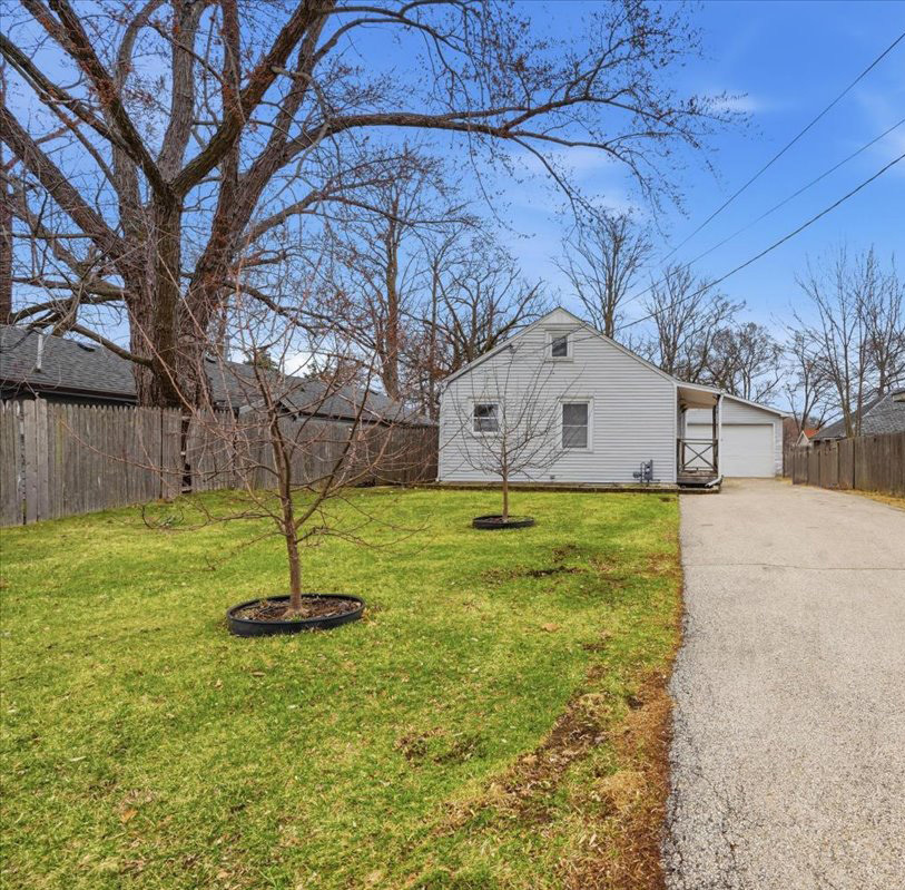 35669 benjamin Avenue, Ingleside, IL 60041