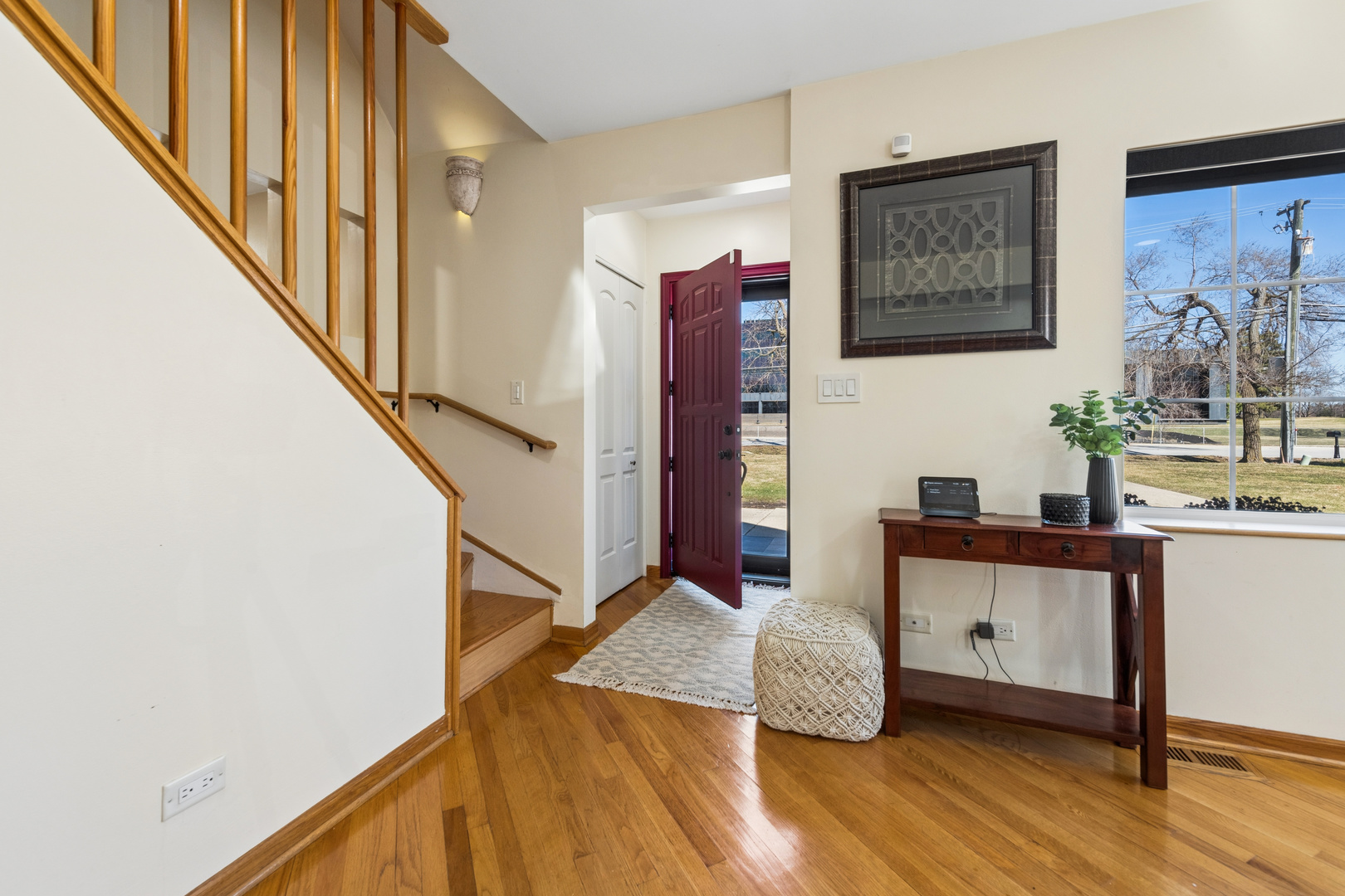 23 W ALGONQUIN Road, Des Plaines, IL 60016