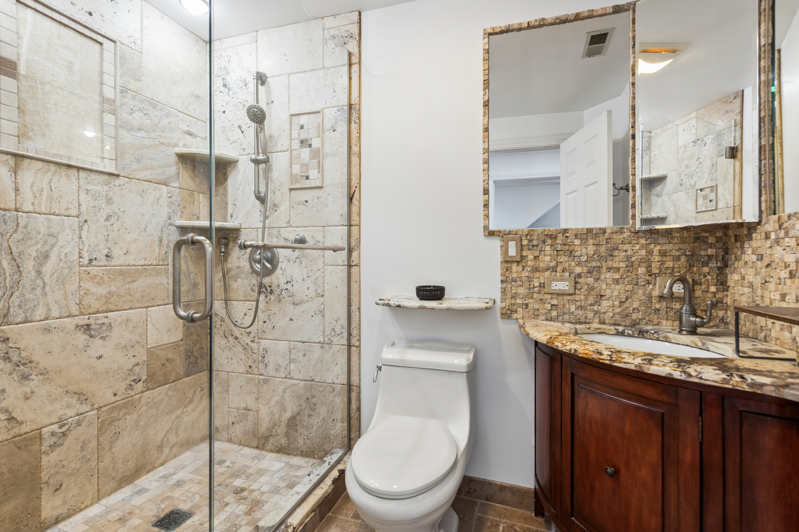 23 W ALGONQUIN Road, Des Plaines, IL 60016