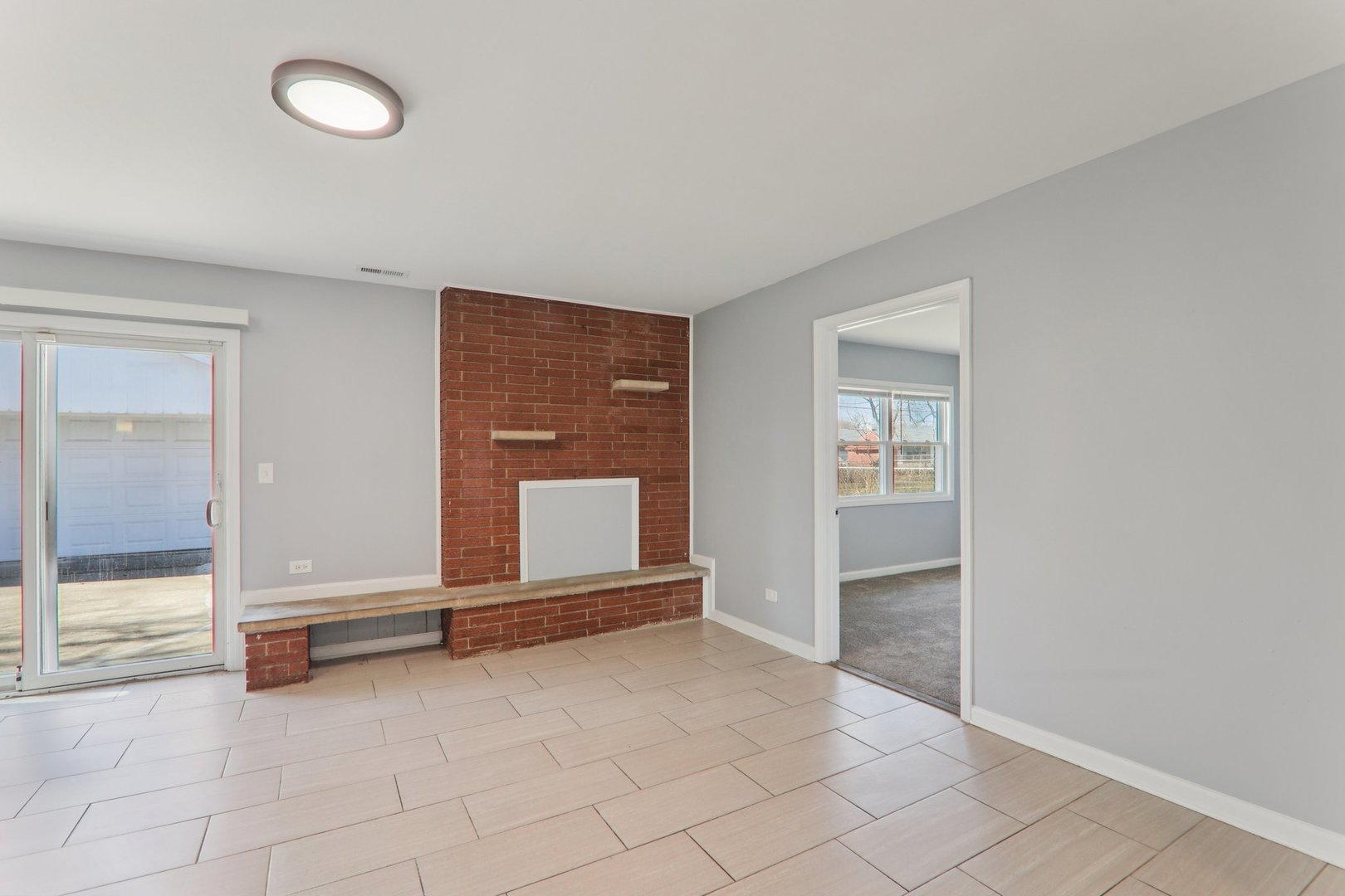 16524 Sawyer Avenue, Markham, IL 60428