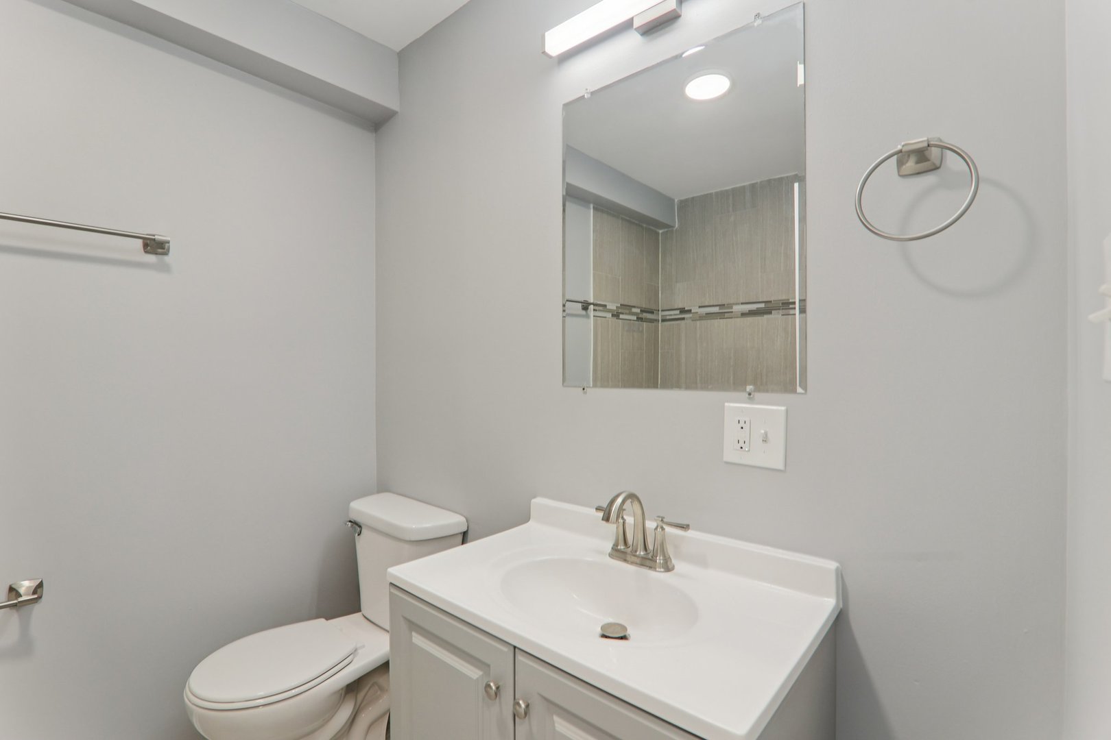 16524 Sawyer Avenue, Markham, IL 60428