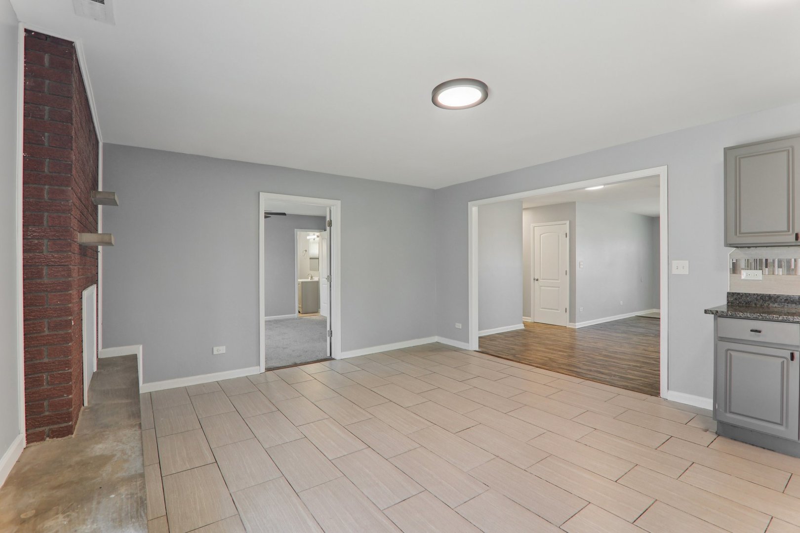 16524 Sawyer Avenue, Markham, IL 60428