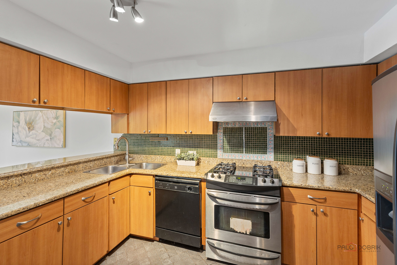 1440 Waukegan Road, Deerfield, IL 60015