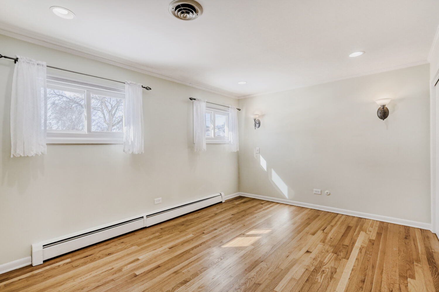 204 W Clarendon Street, Arlington Heights, IL 60004