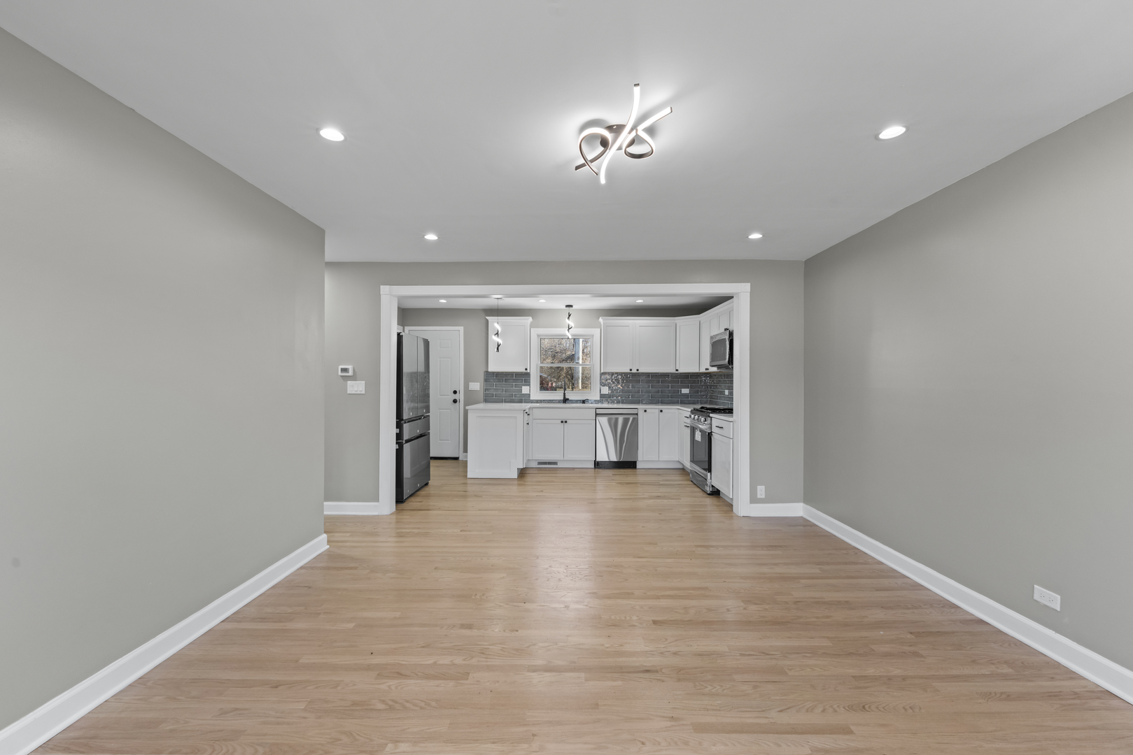 16155 Kedzie Parkway, Markham, IL 60428